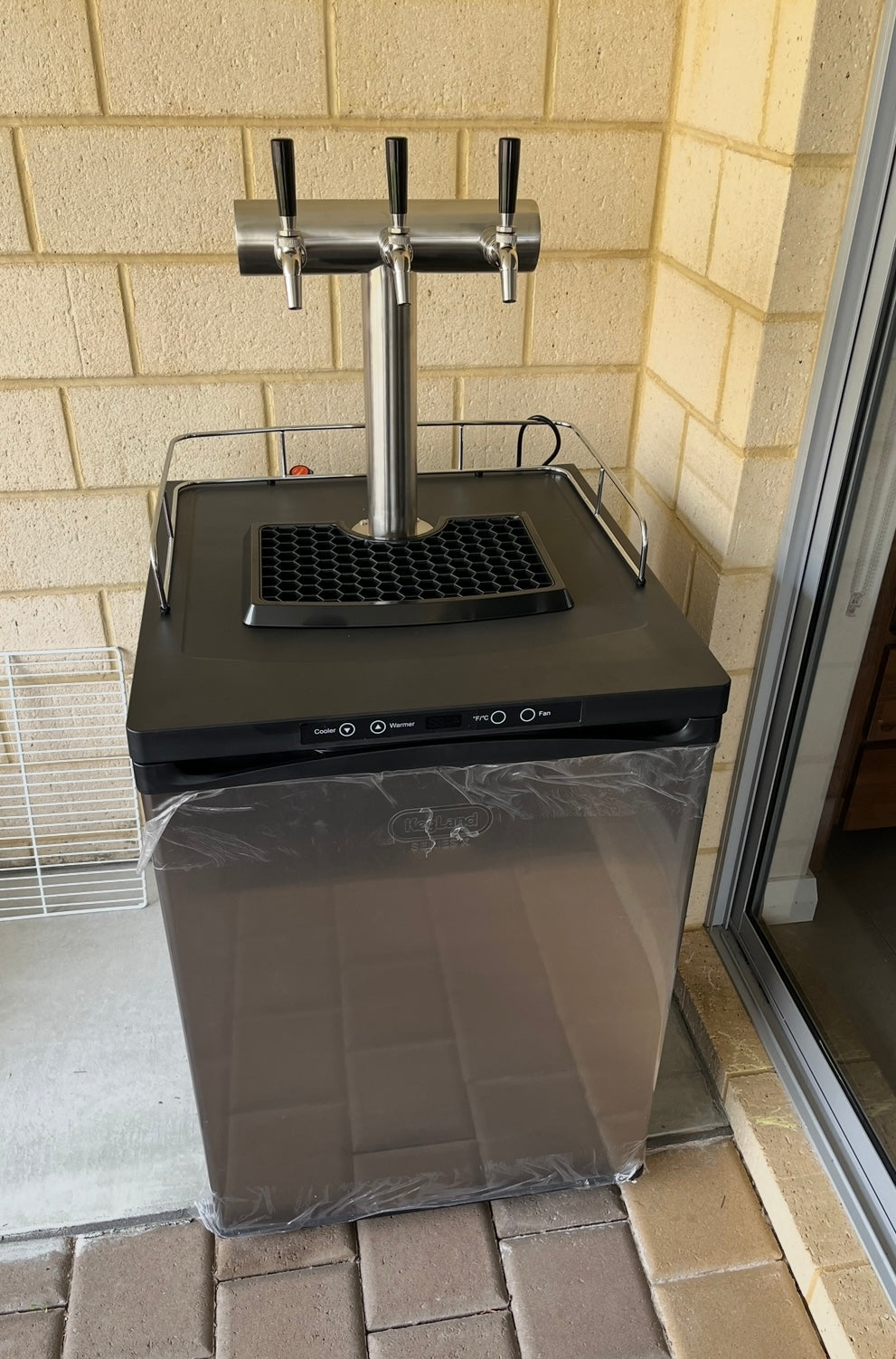 3 Tap ULTRA T Deluxe Kegerator Kit